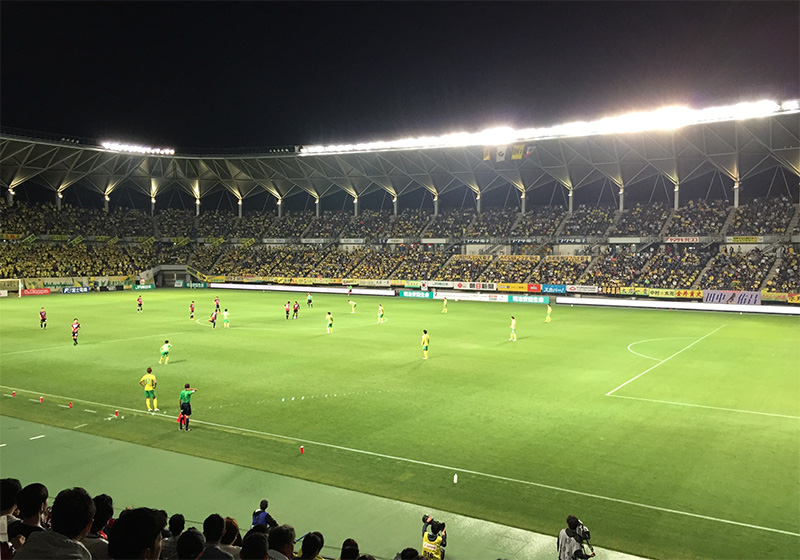 ナイターの試合美しい。